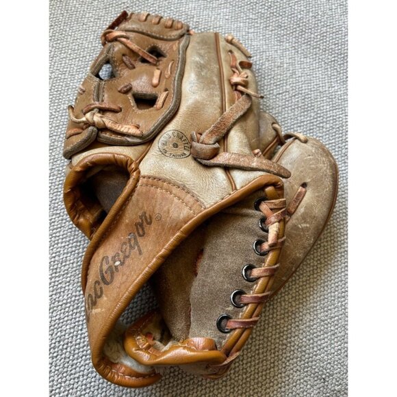 Pete Rose Model MacGregor Leather Baseball Glove M22T Youth Right Hand Throw - Picture 1 of 4
